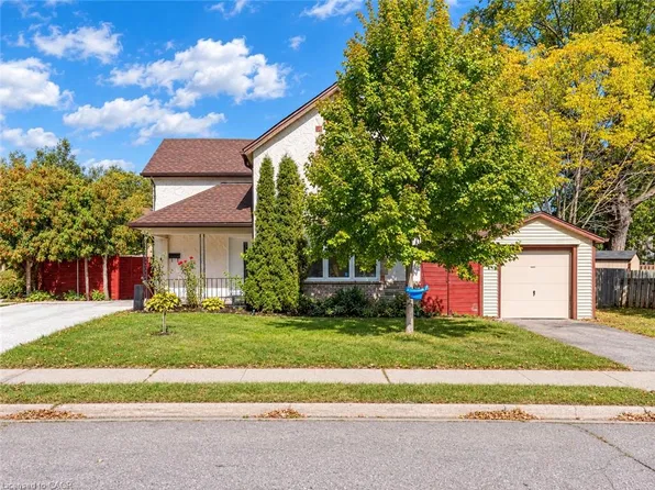 116 Victoria Ave, Cambridge, ON N1S 1X9