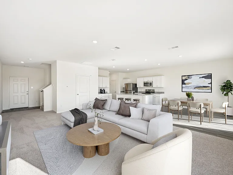 6061 Mojave Dr — Photo 4