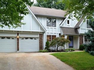 9701 W 123rd St, Overland Park, KS 66213