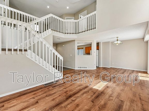 4th image of 8728 Starwood Ln