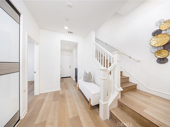 3rd image of 222 Harringay