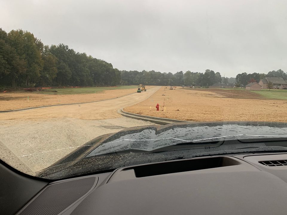 2nd image of 0 28 And Half St
