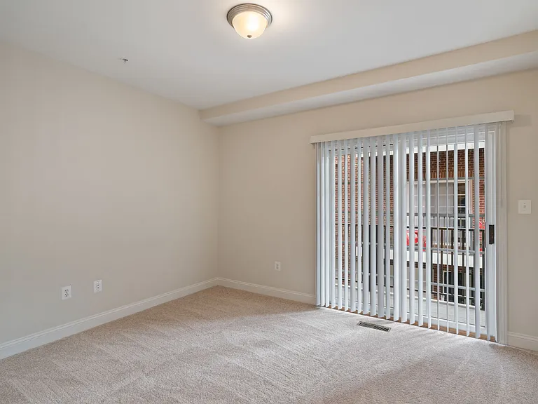 3426 Wilson Blvd — Photo 16