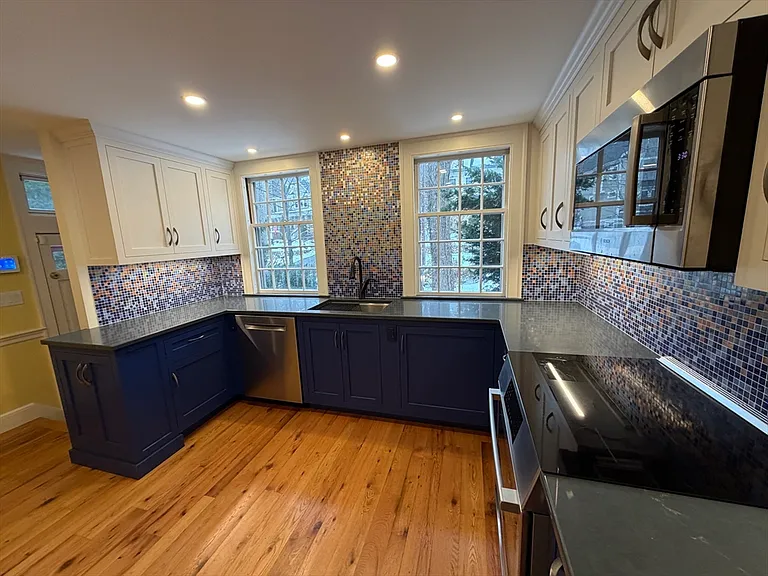 31 Fells Rd — Photo 10