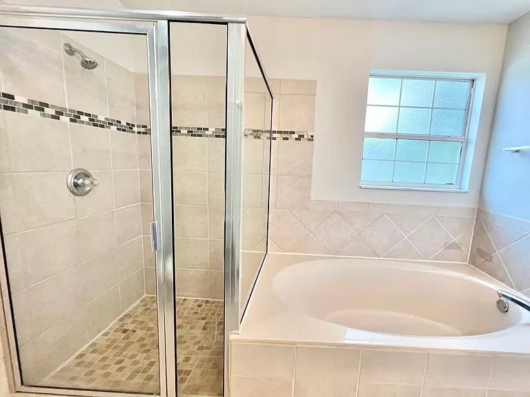 4395 Sherwood Forest Dr — Photo 18