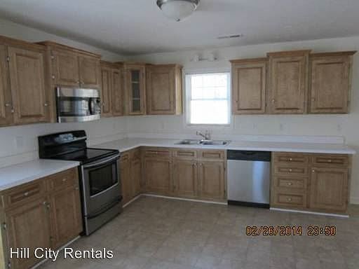 2nd image of 1089 Connie Dr