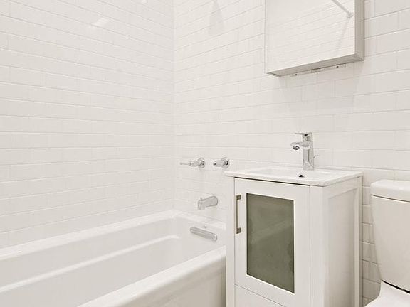 5th image of 275 W 73rd St APT 4b