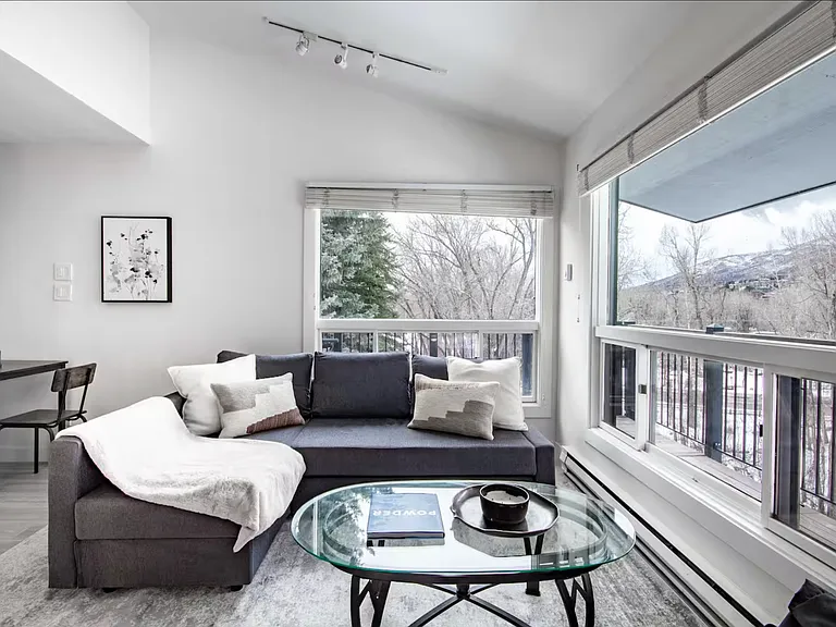 900 E Hopkins Ave #16 — Photo 12