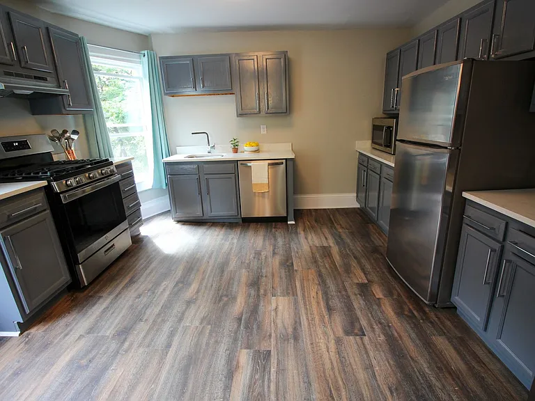 522 Stewart Ave — Photo 142