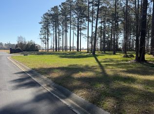 99 Corrolla Loop Rd, Oriental, NC 28571