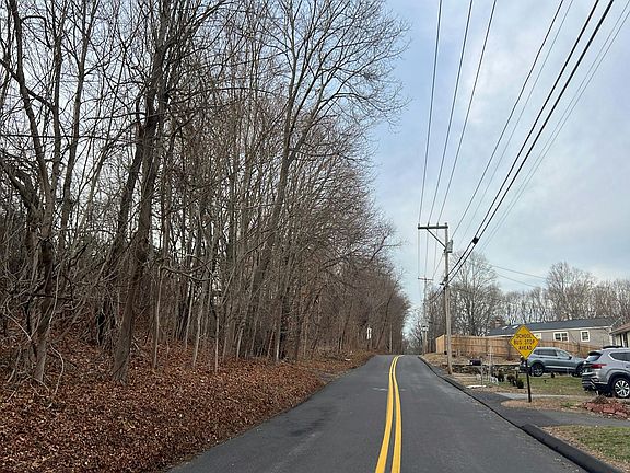 4th image of 189 Coram Rd
