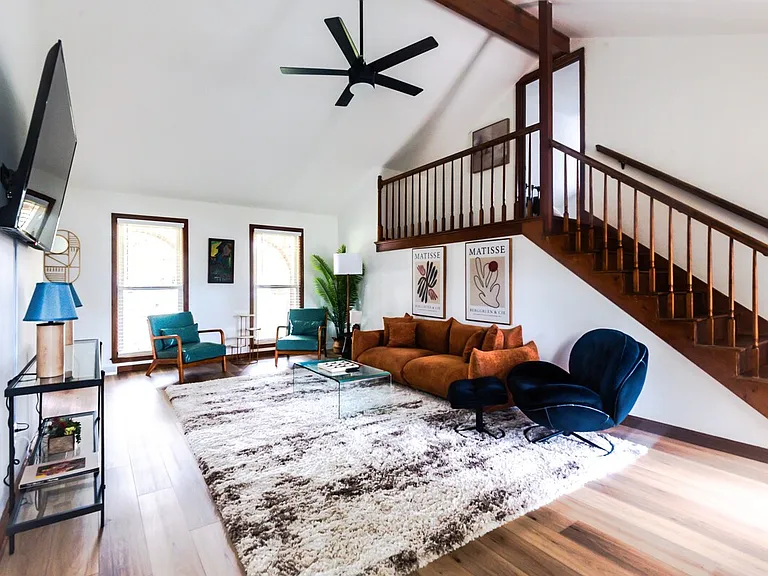 202 Main Ridge Cir — Photo 3