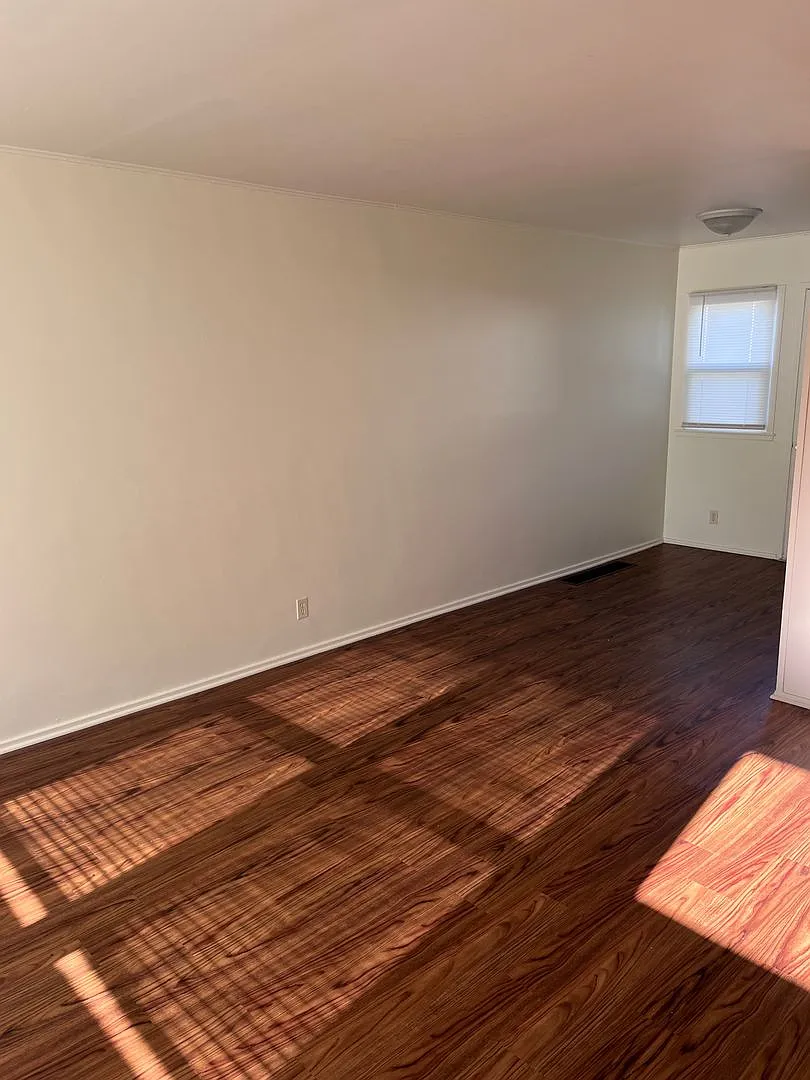 Building Photo - 702 River Park Dr #740