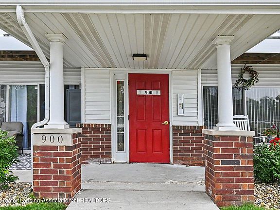 3rd image of 904 Carom Cir #148