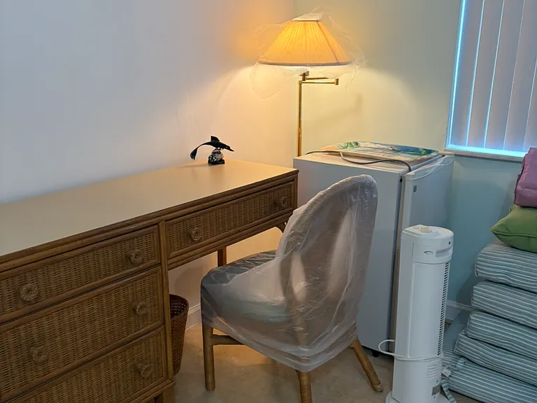 705 NE 2nd St #8 — Photo 7