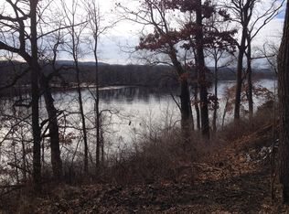 Gingers Drive, Muscoda, WI 53573