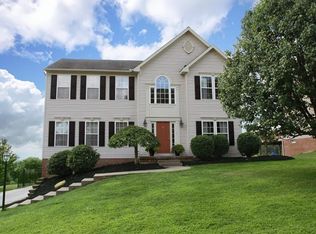 2025 Meadowridge Dr, Washington, PA 15301