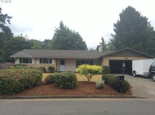 6670 Devonshire Dr, Gladstone, OR 97027