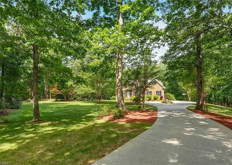 1st image of 565 Irvin Farm Rd