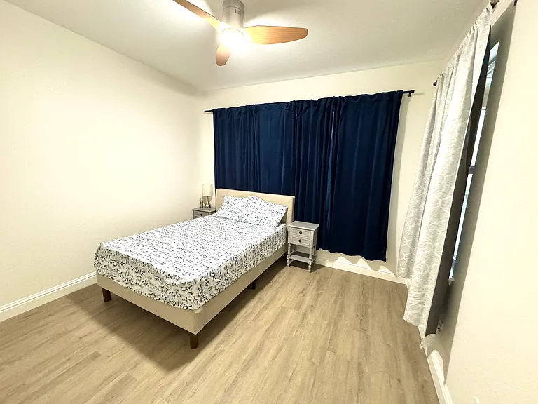 464 W Callado Ct #1 — Photo 3