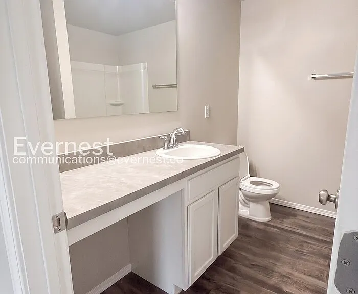 319 Maggie Way — Photo 7