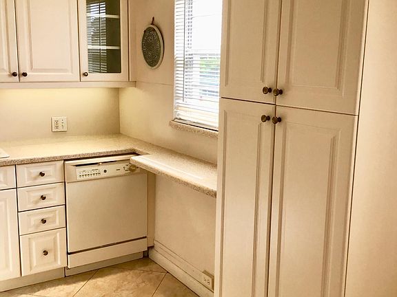 5th image of 336 Brighton H #H