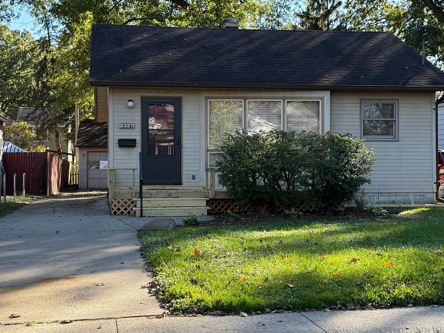 2 bed, 732 sqft, $1,050 — Photo 1