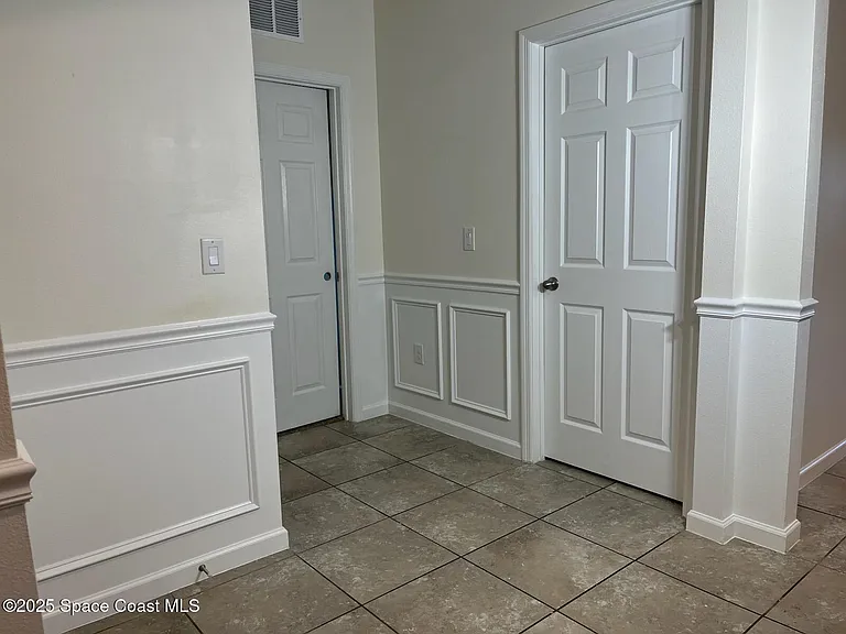760 Acadia Ct SE — Photo 5