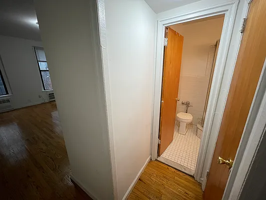 Rented by R New York | media 13