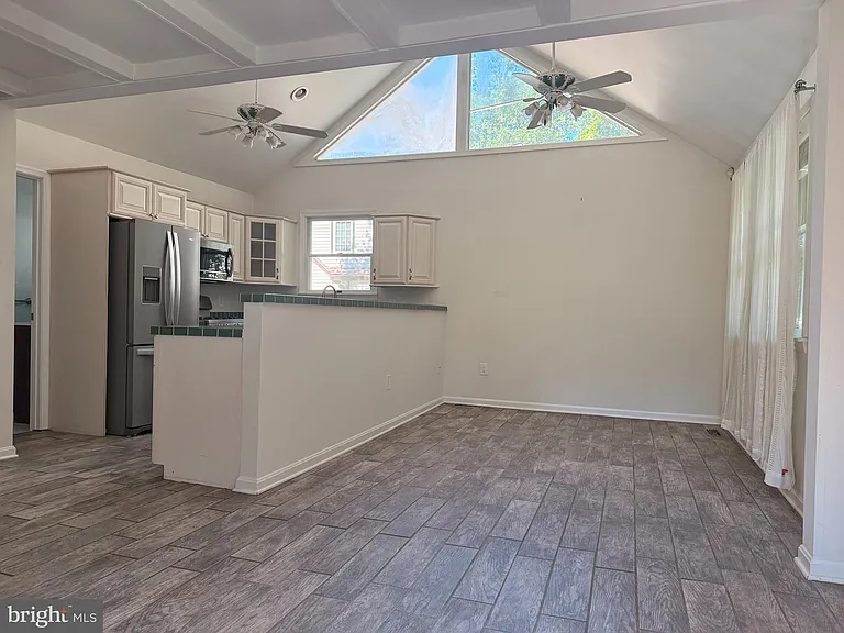 6927 Chestnut Ave — Photo 2