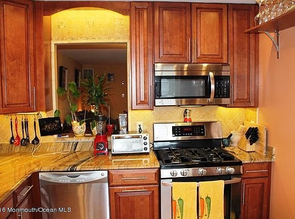 2nd image of 3308 Oliver Ct