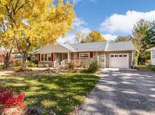 4915 Pershing Ave, Downers Grove, IL 60515