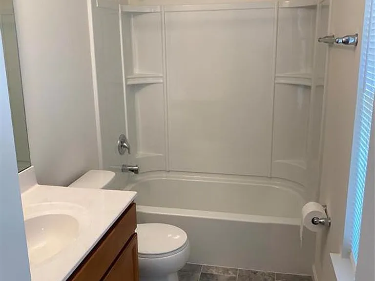 612 Summer Breeze Ln — Photo 13