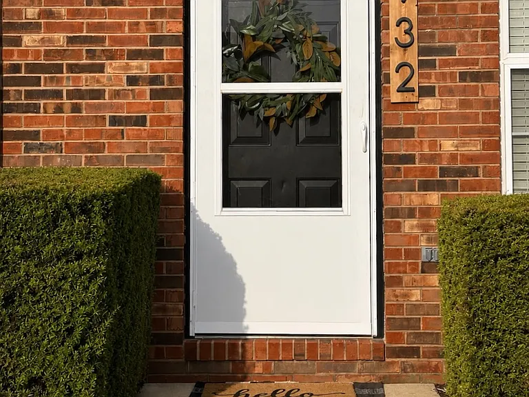 932 Georgetowne Dr #O — Photo 2
