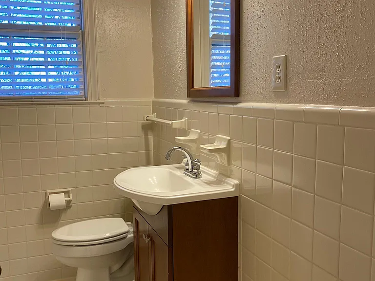 625 Gibson Dr #A — Photo 9