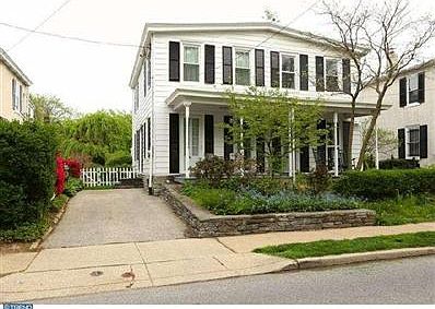 1st image of 192 E Evergreen Ave