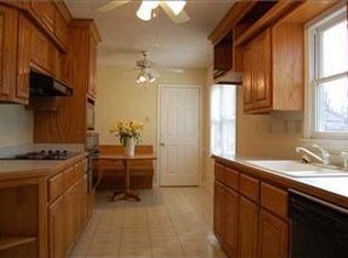 2187 Wilderness Cv, Germantown, TN 38139