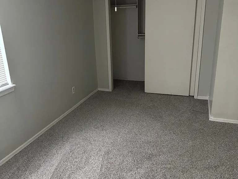 220 Justin Dr — Photo 10