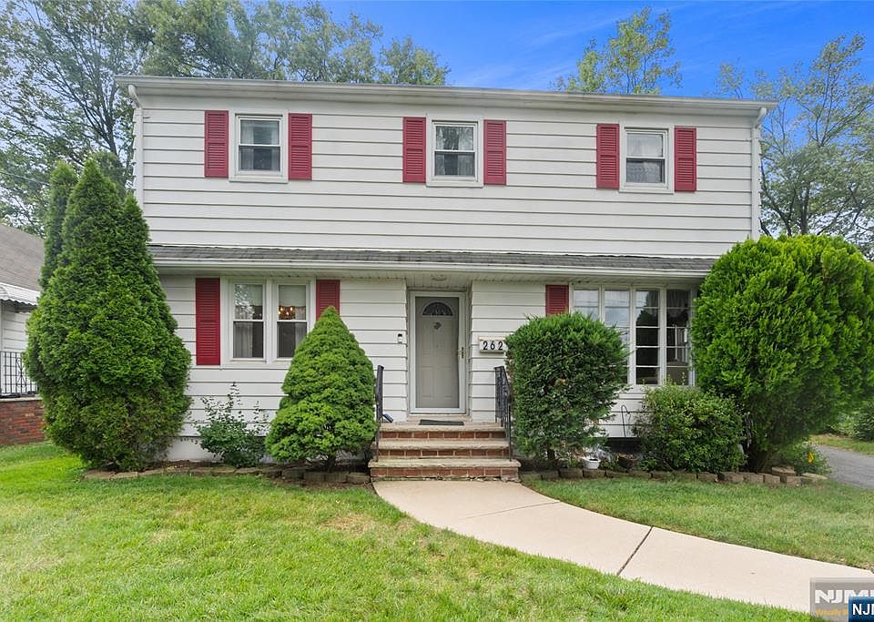 1st image of 262 Linden Pl