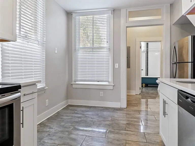 1312 Lincoln St — Photo 9