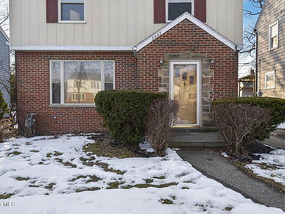 5th image of 3935 Grantley Rd