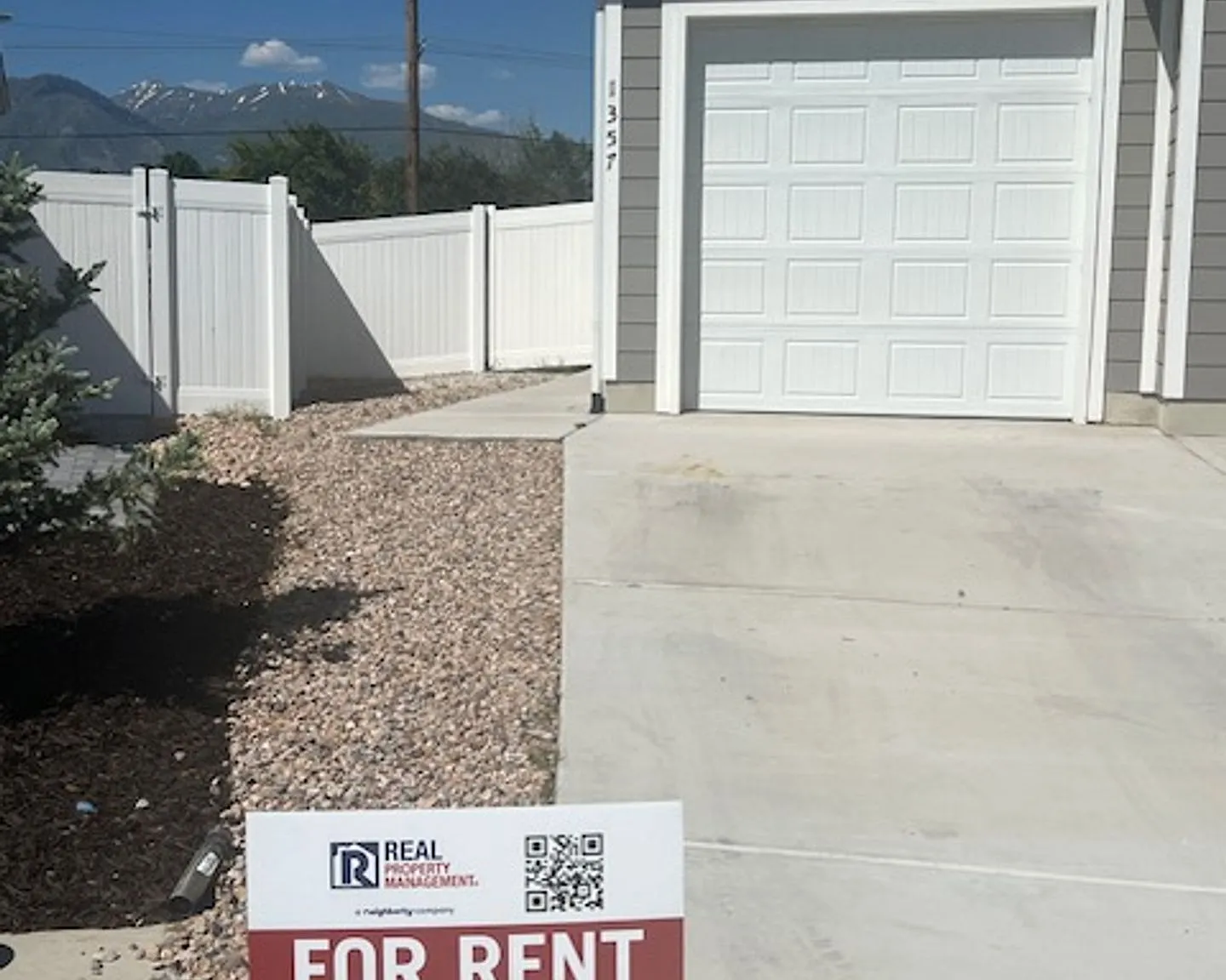 Spacious 3 Bed Downstairs Duplex — Photo 1