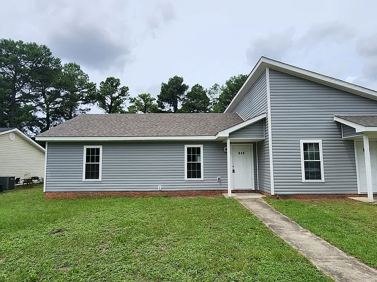 610 Miller Ave — Photo 1