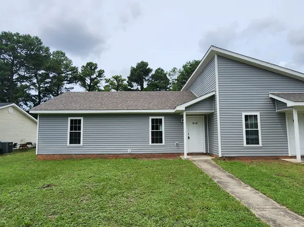 610 Miller Ave, Fayetteville, NC 28304