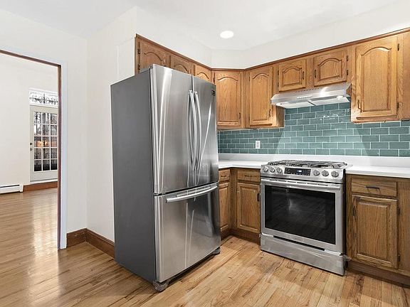 3rd image of 386 13th St
