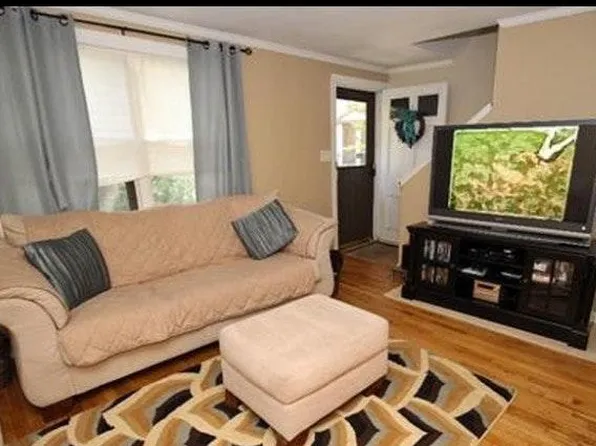 121 Newman St, Metuchen, NJ 08840