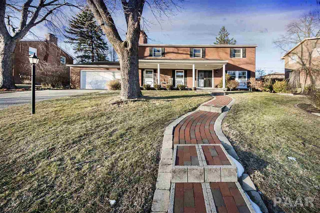 1015 W Burnside Dr photo 1