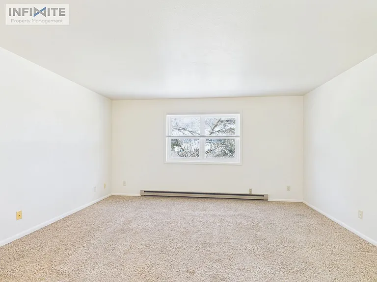 5 Cloninger Ln #D — Photo 3