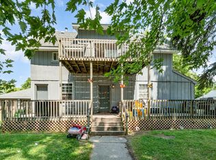 214 W 2nd St, Pinconning, MI 48650