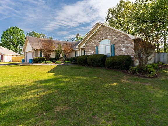 2nd image of 4801 Lonoke Ln